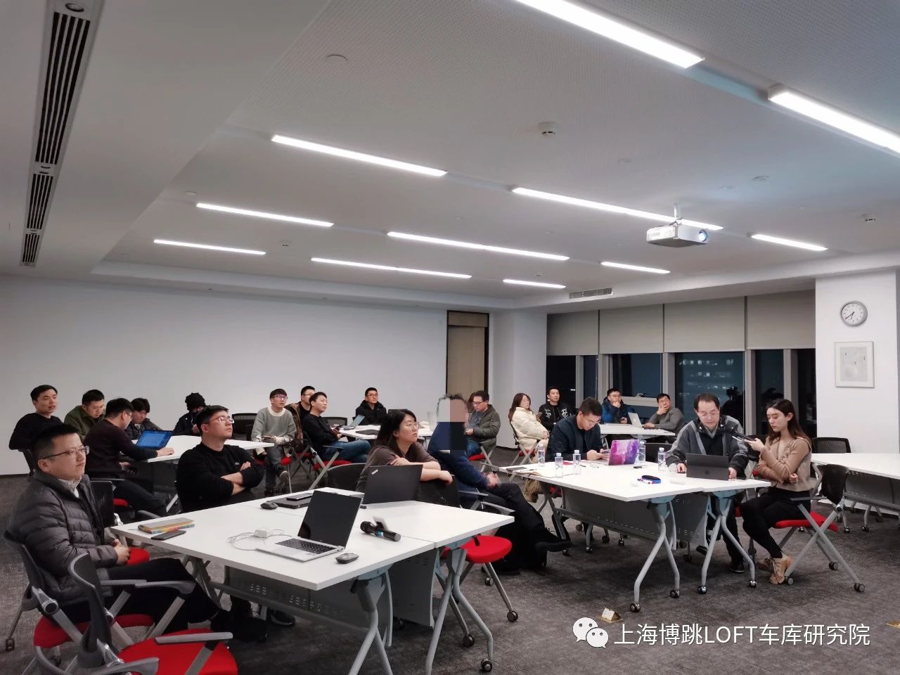 吕梁杭州LOFT车库专题会